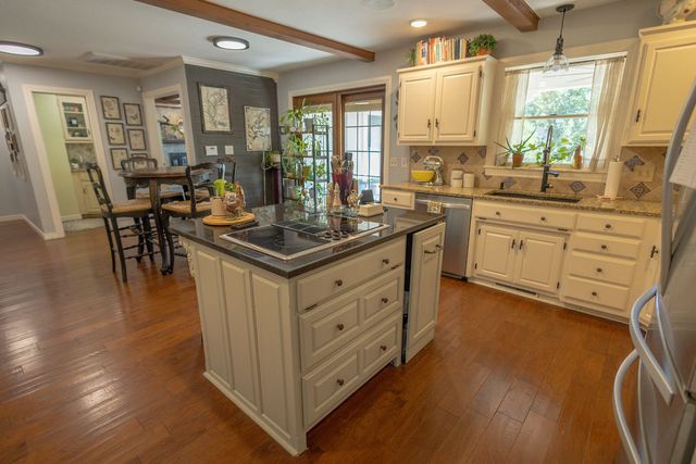 1010 N Faulkner Place, Claremore, OK 74017