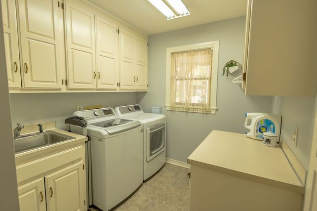 1010 N Faulkner Place, Claremore, OK 74017
