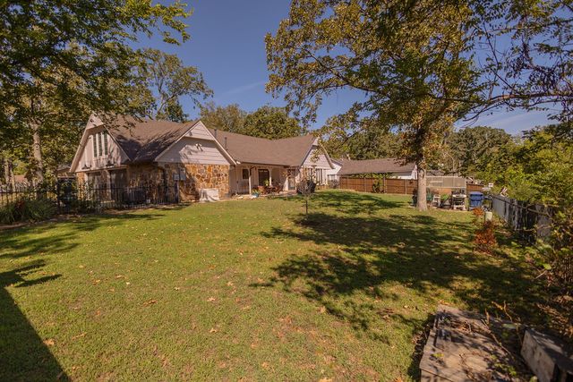 1010 N Faulkner Place, Claremore, OK 74017