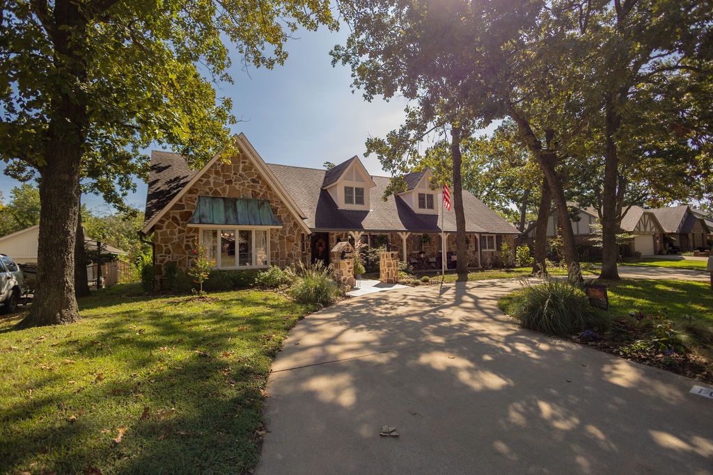 1010 N Faulkner Place, Claremore, OK 74017