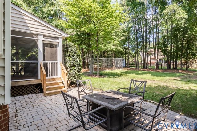 5541 Summer Creek Way, Glen Allen, VA 23059