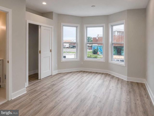6028 CEDAR AVE, Philadelphia, PA 19143
