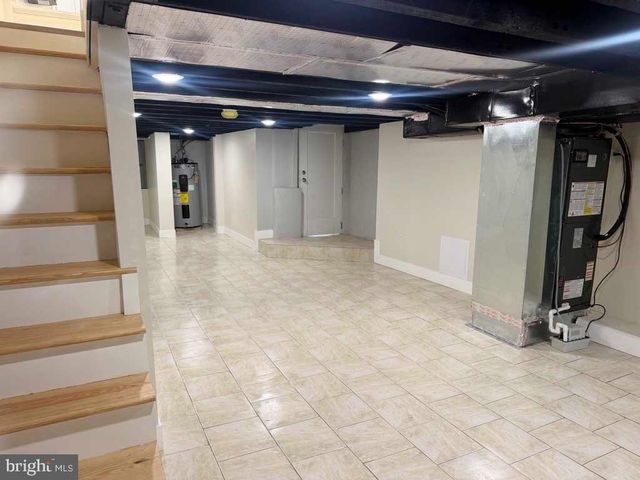 6028 CEDAR AVE, Philadelphia, PA 19143