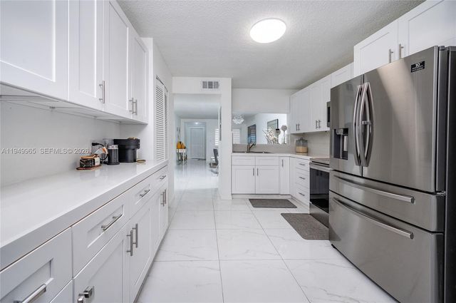 6445 SW 130th Pl 603, Miami, FL 33183