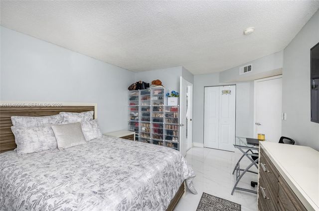 6445 SW 130th Pl 603, Miami, FL 33183