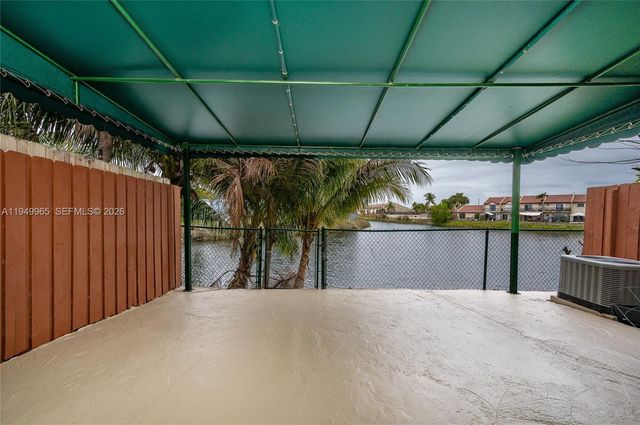 6445 SW 130th Pl 603, Miami, FL 33183