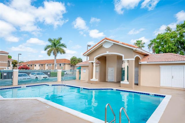 6445 SW 130th Pl 603, Miami, FL 33183