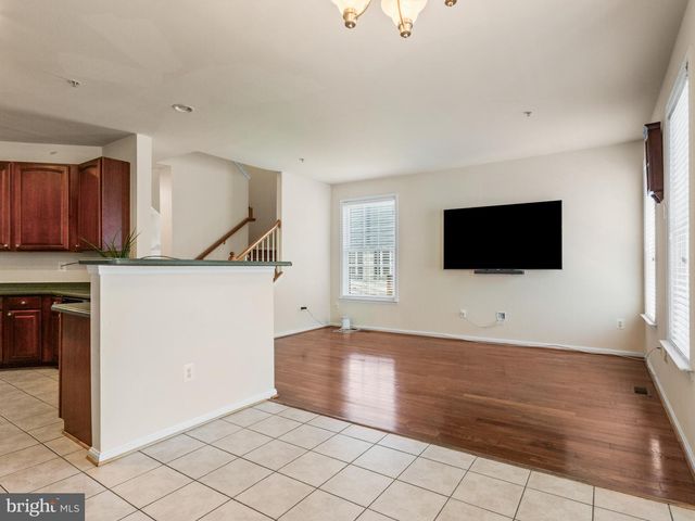2433 OGDEN SQ, Gambrills, MD 21054