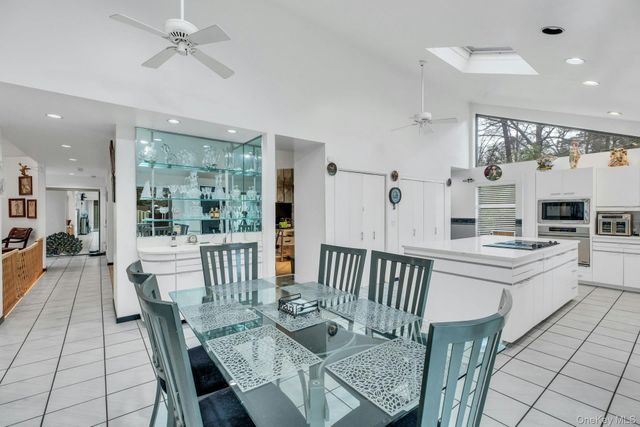 4 Christine Lane, Manorville, NY 11949