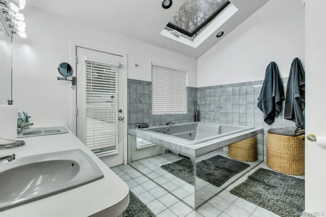 4 Christine Lane, Manorville, NY 11949