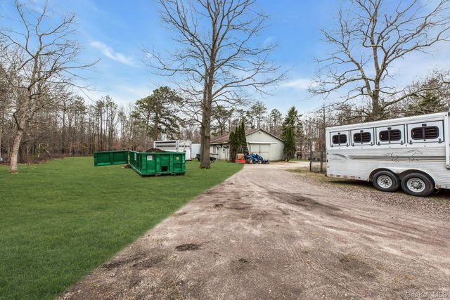 4 Christine Lane, Manorville, NY 11949