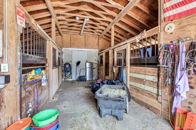 4 Christine Lane, Manorville, NY 11949