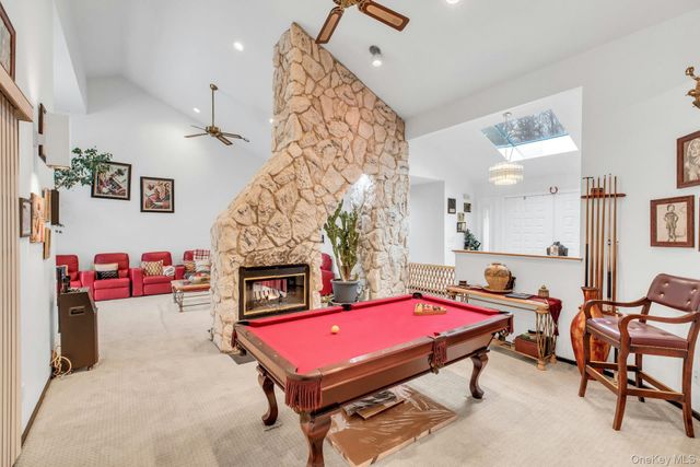 4 Christine Lane, Manorville, NY 11949