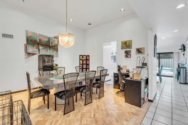 4 Christine Lane, Manorville, NY 11949