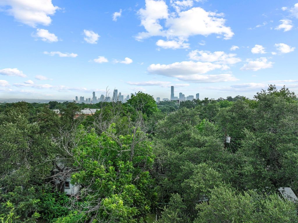 120 El Paso ST, Austin, TX 78704