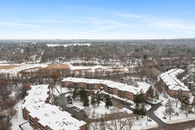 10451 Greenbrier Road B103, Hopkins, MN 55305