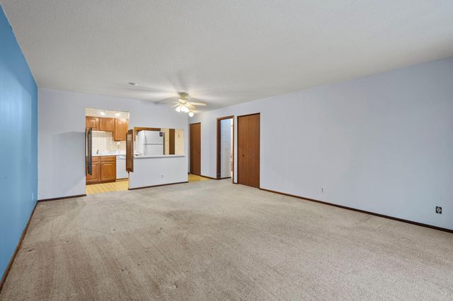 10451 Greenbrier Road B103, Hopkins, MN 55305