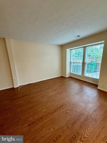 407 PALMTREE DR, Gaithersburg, MD 20878