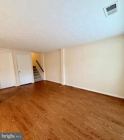 407 PALMTREE DR, Gaithersburg, MD 20878