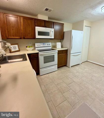 407 PALMTREE DR, Gaithersburg, MD 20878