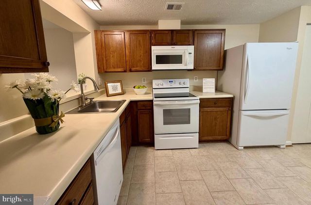 407 PALMTREE DR, Gaithersburg, MD 20878