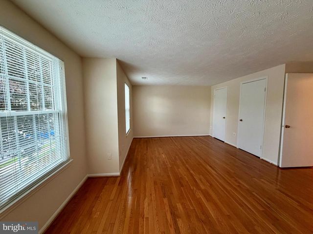 407 PALMTREE DR, Gaithersburg, MD 20878
