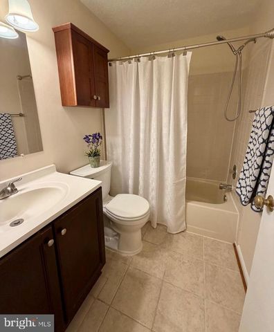 407 PALMTREE DR, Gaithersburg, MD 20878