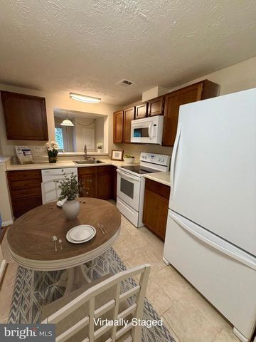 407 PALMTREE DR, Gaithersburg, MD 20878