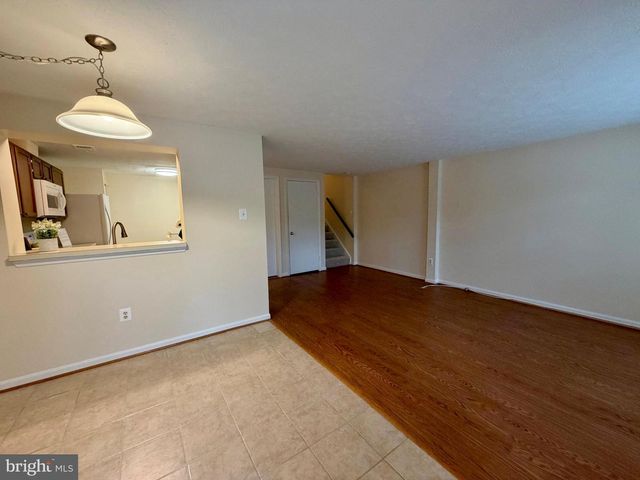 407 PALMTREE DR, Gaithersburg, MD 20878