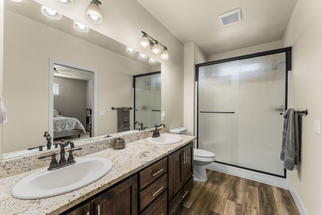 983 SW Blackberry Lane, Grants Pass, OR 97527