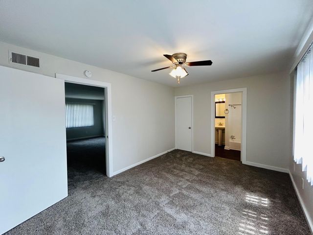 3629 N Macgregor Way 137, Houston, TX 77004