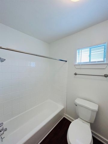 3629 N Macgregor Way 137, Houston, TX 77004