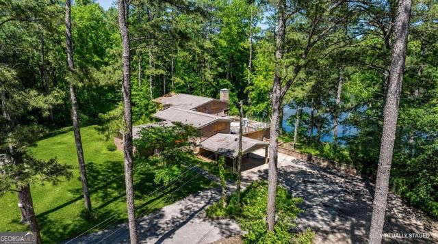 8 Canterbury Drive, Newnan, GA 30263