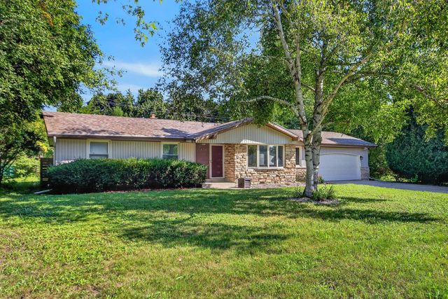 4740 W Donges LANE, Brown Deer, WI 53223