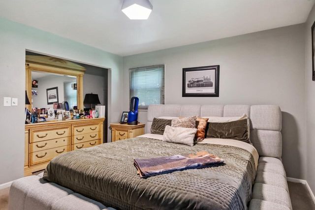 4740 W Donges LANE, Brown Deer, WI 53223
