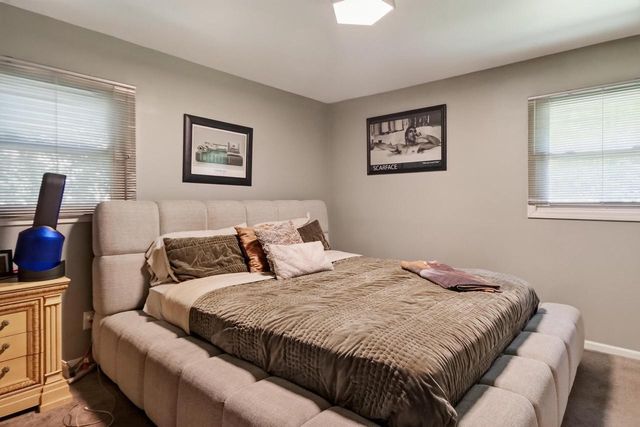 4740 W Donges LANE, Brown Deer, WI 53223