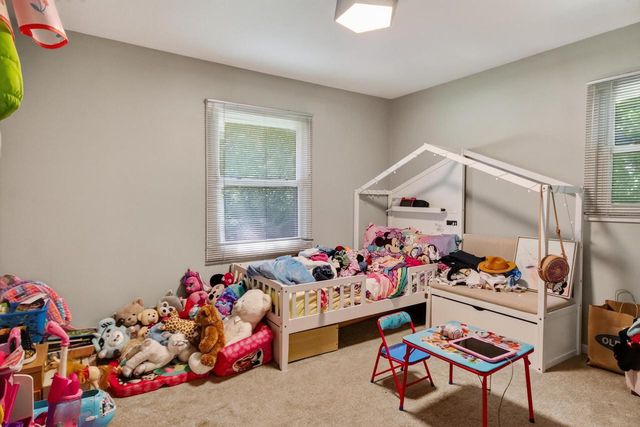 4740 W Donges LANE, Brown Deer, WI 53223