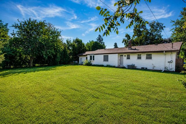4740 W Donges LANE, Brown Deer, WI 53223