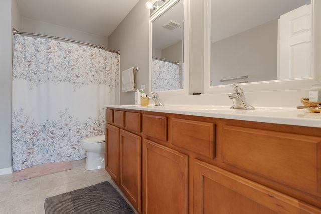 262 St Josephs Way 262, Yorkville, IL 60560