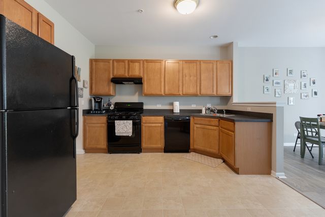 262 St Josephs Way 262, Yorkville, IL 60560