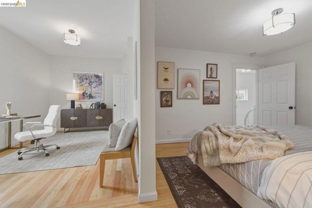 1558 8Th St, Oakland, CA 94607