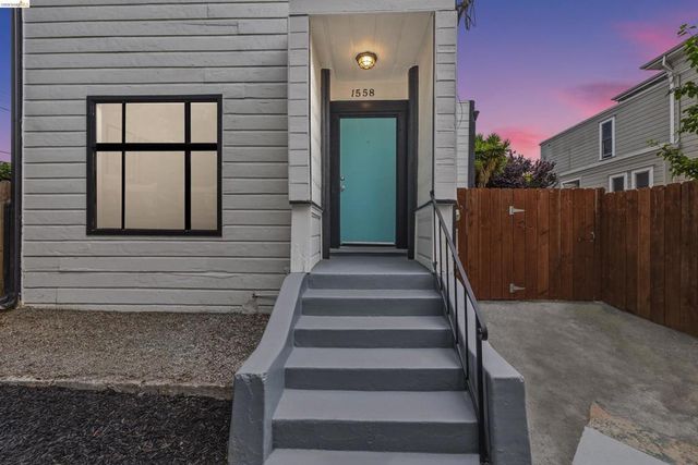 1558 8Th St, Oakland, CA 94607