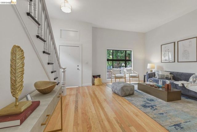 1558 8Th St, Oakland, CA 94607