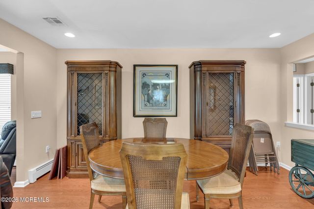 5 Round Valley Lane, Lakewood, NJ 08701