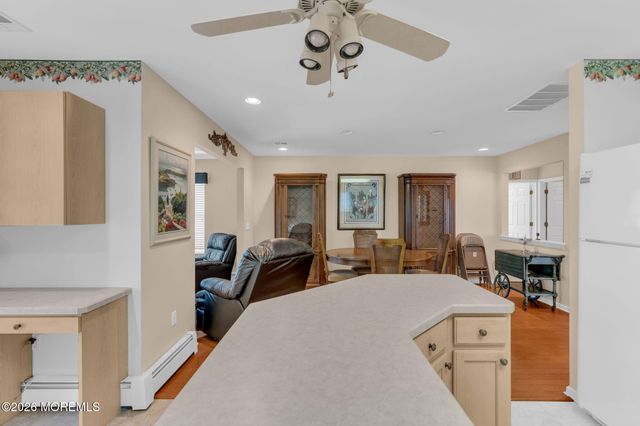 5 Round Valley Lane, Lakewood, NJ 08701