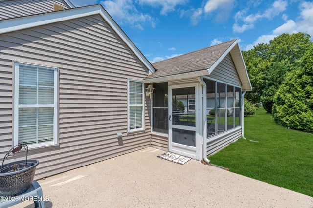 5 Round Valley Lane, Lakewood, NJ 08701