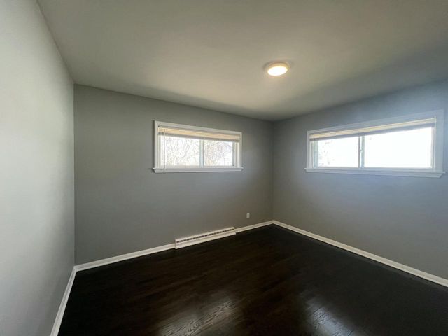 6827 N 44th STREET, Milwaukee, WI 53223