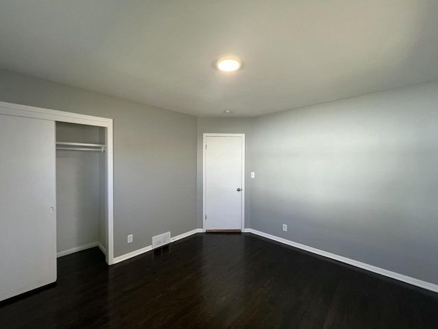 6827 N 44th STREET, Milwaukee, WI 53223