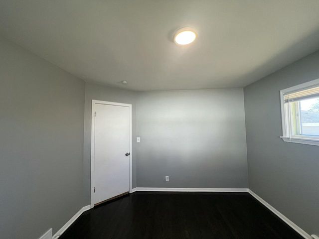 6827 N 44th STREET, Milwaukee, WI 53223