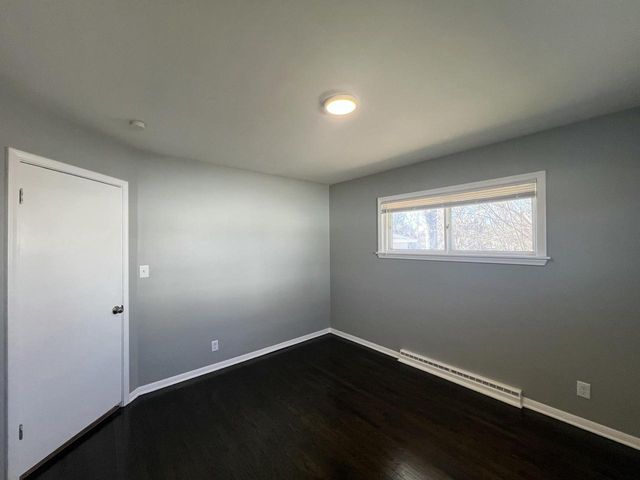 6827 N 44th STREET, Milwaukee, WI 53223